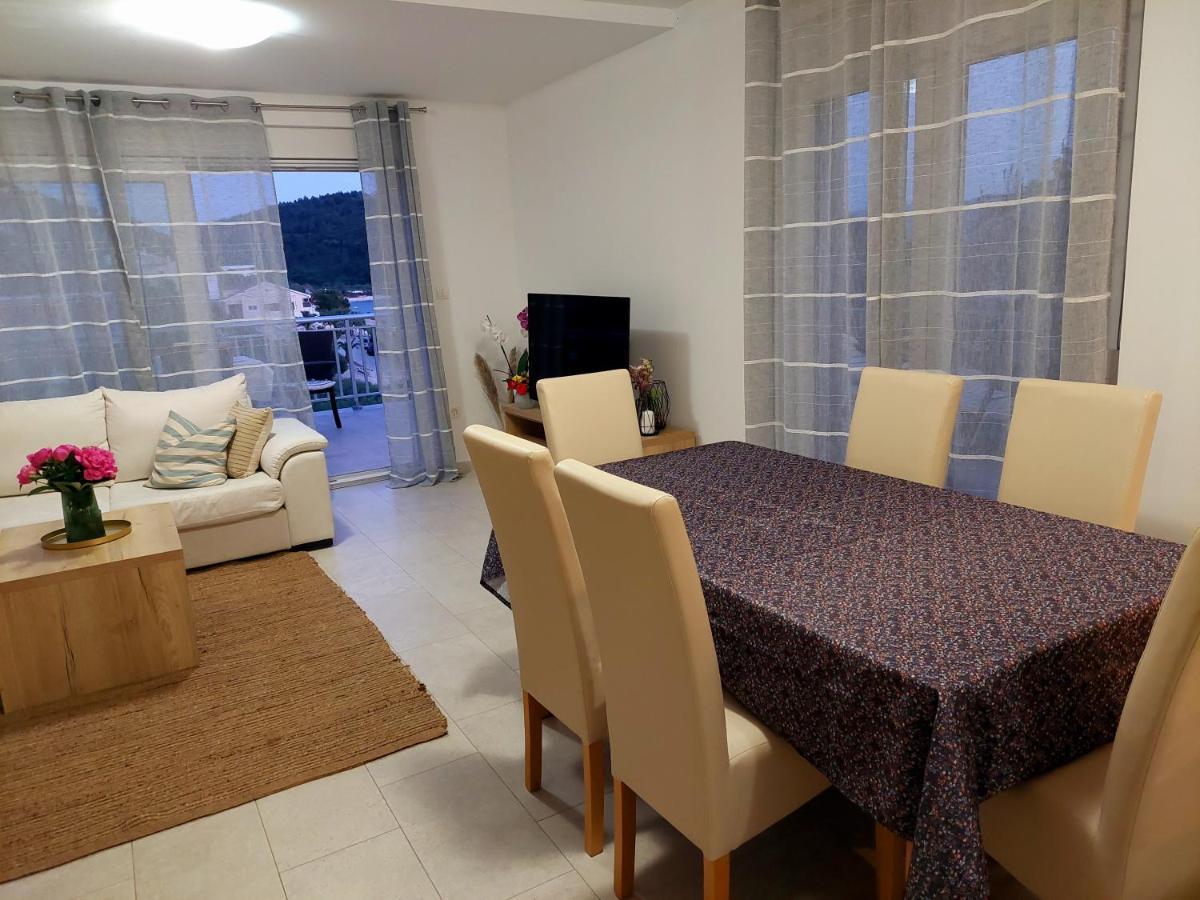Apartment Frana DeLux Kremena Buitenkant foto
